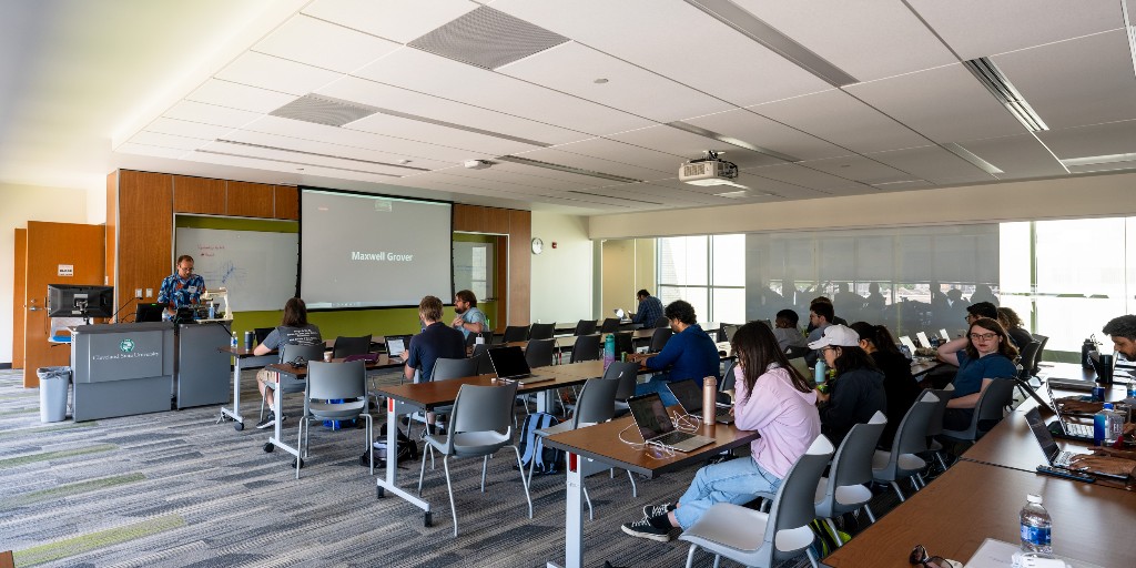 armnewsteam's tweet photo. It’s Day 4 of ARM’s Open Science Summer School at @cle_state and @argonne’s Joe O’Brien shared radar #ARMdata that was gathered during #ARMSAIL, while Joe’s Argonne colleague Max Grover instructed the class in Python 🐍 installation.

#DOEClimateScience #ARMSummerSchool https://t.co/zphhcnL9rm