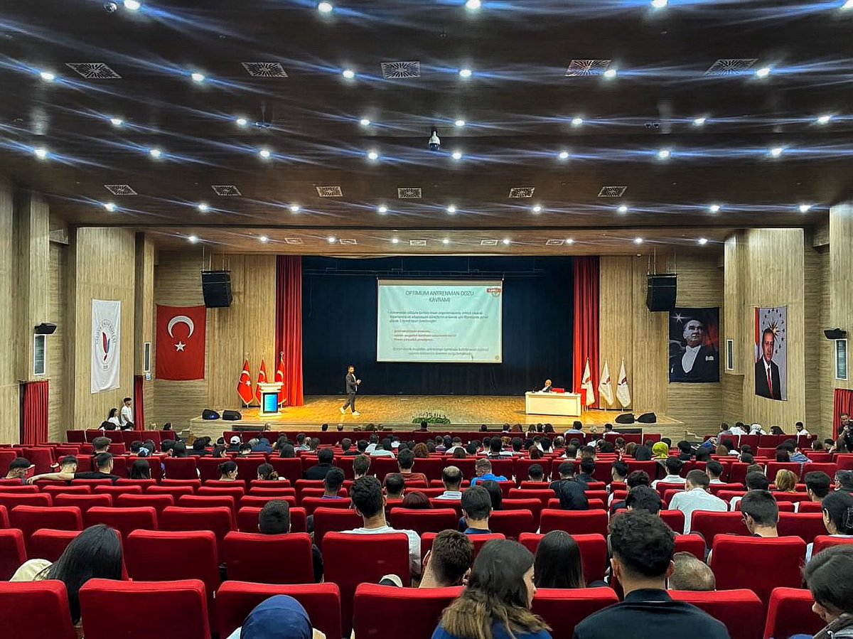osmates's tweet photo. 16. Spor Bilimleri Öğrenci Kongresine konuşmacı olarak davetiniz için teşekkür ederim. 
#atletikperformans #monitörizasyon #istanbulüniversitesicerrahpaşa #yalovaüniversitesi @iu_cerrahpasa @universityalova https://t.co/BBs0MMwqJc