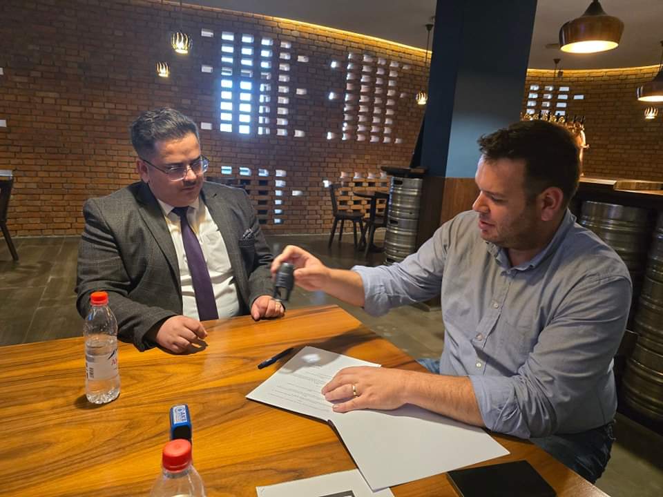 lala_avdi's tweet photo. Sot vizituam korporaten, “DEVOLLI GROUP” në Pejë. 
Kjo korporatë e dëshmuar karakterizohet me makineri bashkëkohore, staf profesional dhe produkte cilësore. 
Do të jemi përherë në mbështetje të bizneseve, të cilat krijojnë vende pune dhe nxjerrin në treg produkte cilësore. https://t.co/0PJhbTl9fN