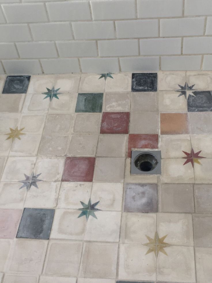dearvotion's tweet image. ever since i was little i knew i had a passion for bathroom tiles