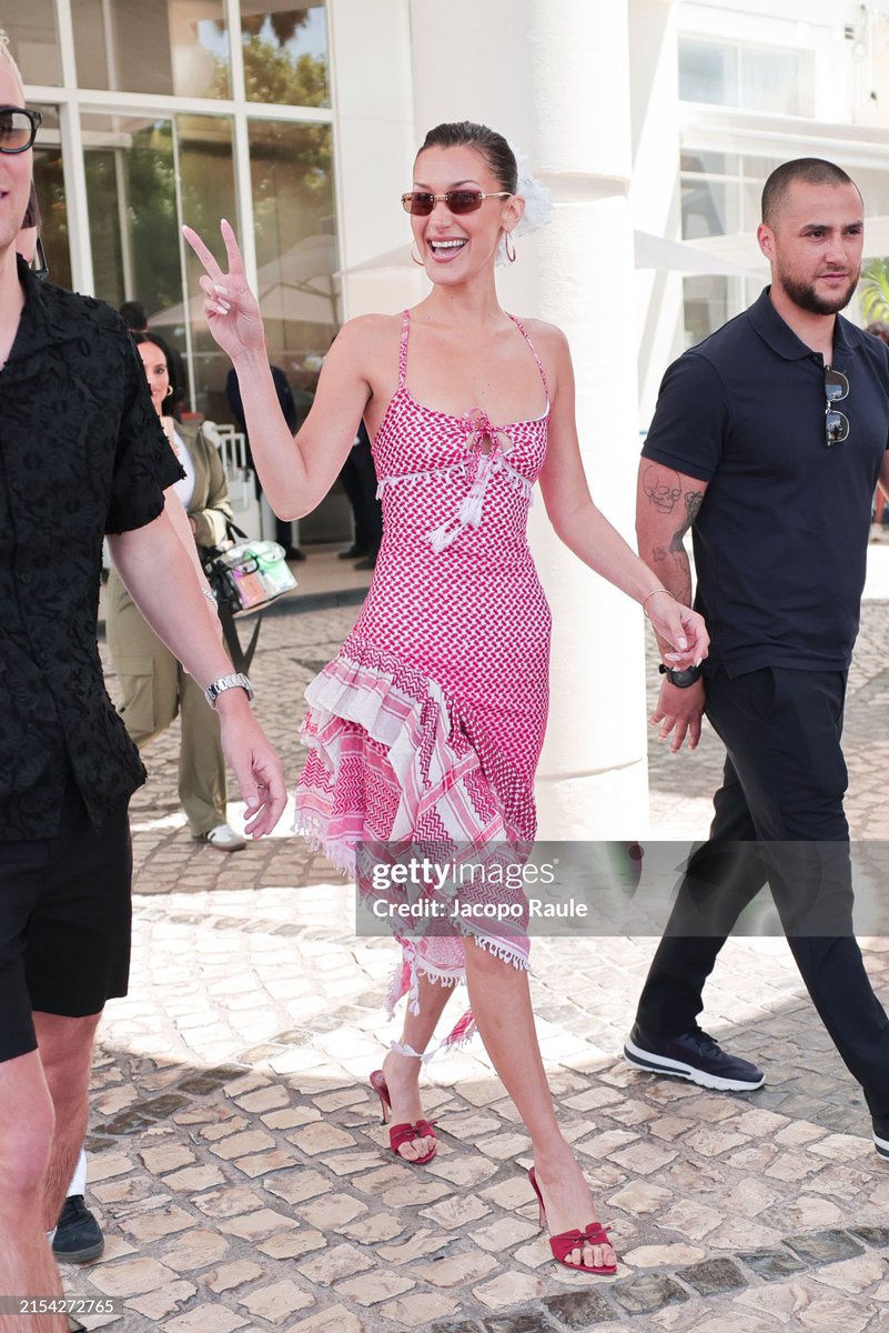 Hadid News tweet media