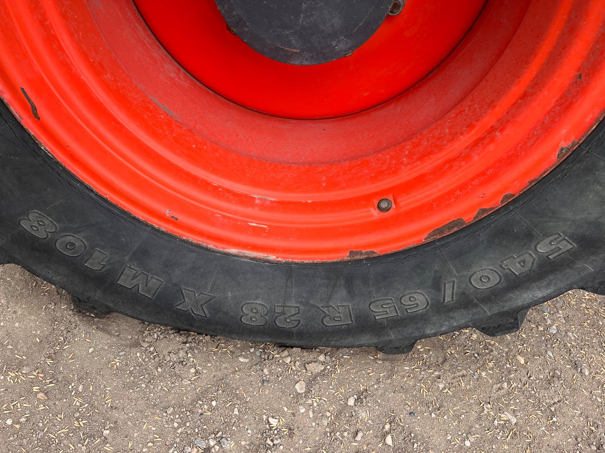 o2farms_sk's tweet photo. Anyone have a 40-50% 540 65r28 tire kicking around they would sell? https://t.co/PDsEXMLYNu