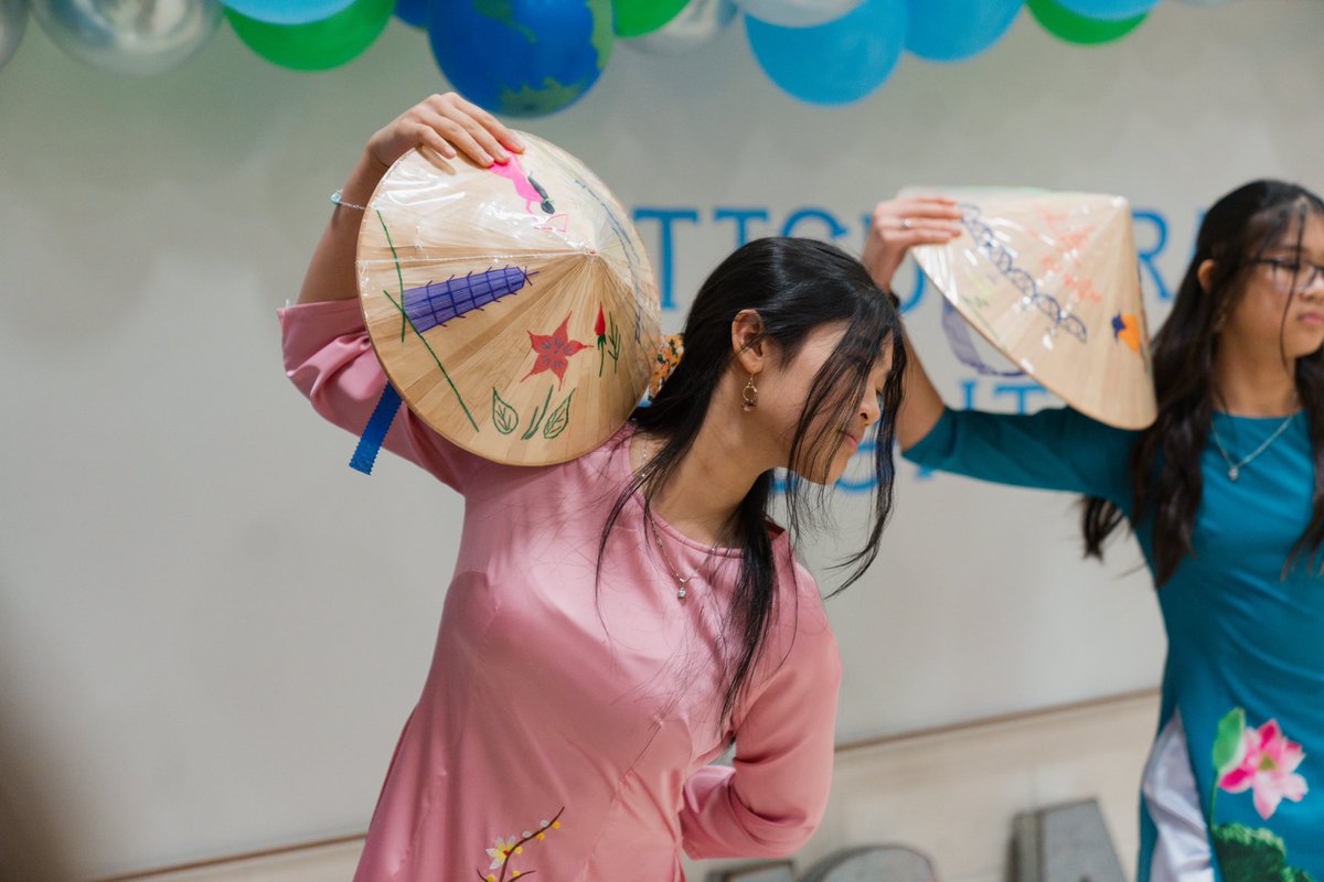 gisdnews's tweet photo. Each year, our schools celebrate the diversity and cultures that make up our district and families on a special multicultural night. 🎉🌍 These events are filled with food, music, dance, and performances, allowing students to enjoy and learn more about the backgrounds of their peers and teachers. We absolutely love seeing this celebration! ❤️ The school pictured here is Walnut Glen Academy. 📸✨
#TheGISDEffect
