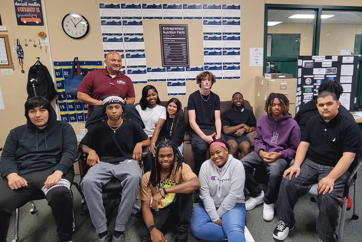 Business Practicum students <a href="/SPRINGHIGHLIONS/">Spring High School</a> excited about receiving their Entrepreneurship and Small Business Certification. Industry based certifications prepare students for success in the workforce, military, or post secondary education💪🏾 <a href="/SpringISD_CTE/">SpringISD_CTE</a>
