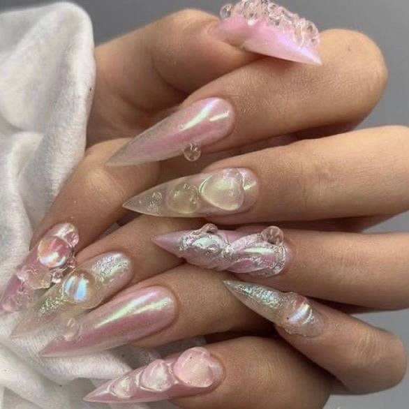 AnnaScout3_8's tweet photo. My new nail💅 https://t.co/Q87OOB6rOp