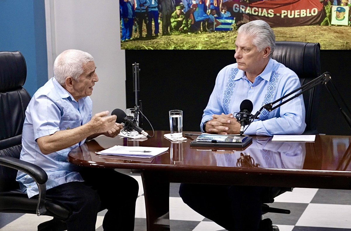 PresidenciaCuba's tweet photo. ✍️| A uno de los temas de más impacto en la vida de los cubanos, los grandes déficits de generación eléctrica de las últimas semanas, dedicó el presidente @DiazCanelB el sexto episodio de su espacio #DesdeLaPresidencia.

🔗| https://t.co/7UWI6xoRZ7
.
.
.
#Cuba 🇨🇺 https://t.co/8ljNwaiP6t