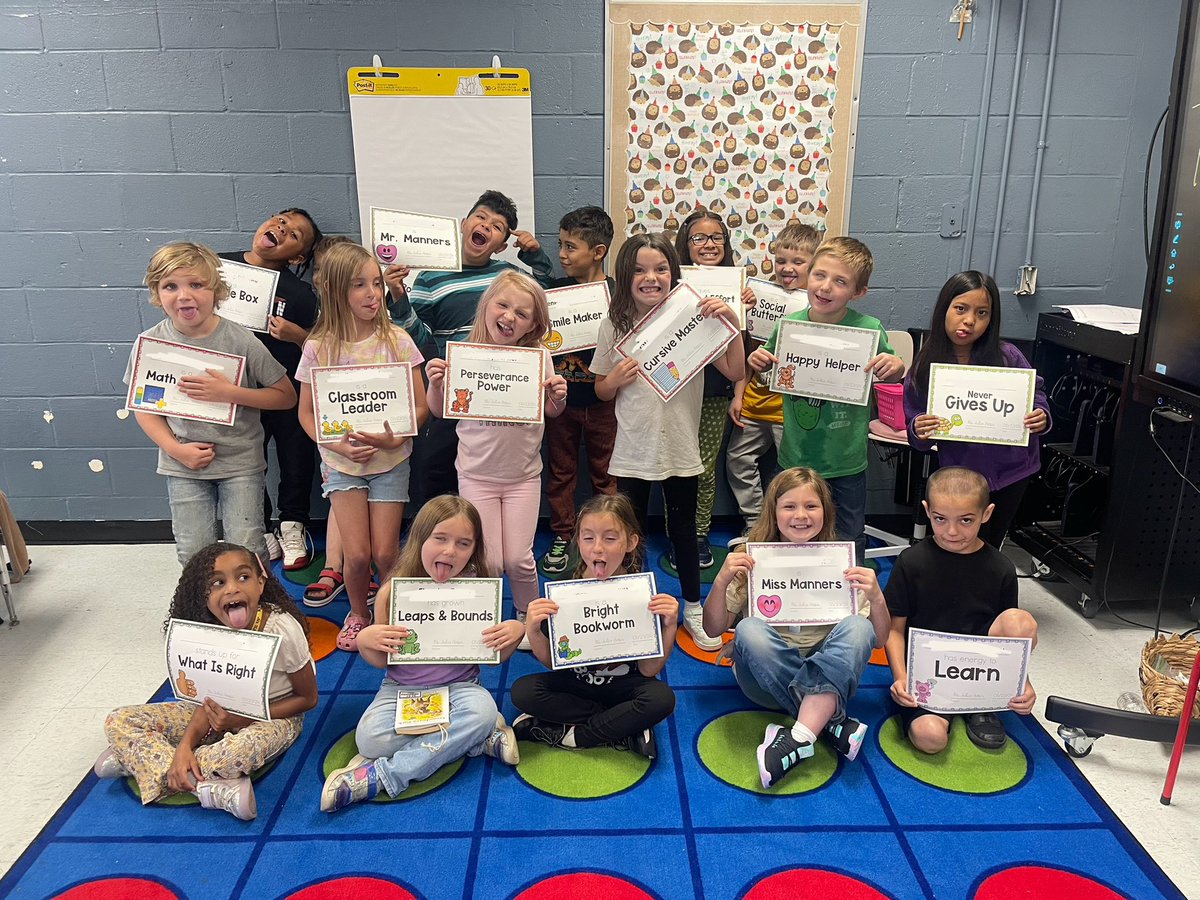 julharr_'s tweet photo. What a special day! I sure do love this bunch of #SharpSecondGraders! They’ve worked so hard and grown so much this year. There’s lots to celebrate!❤️🐻✏️🦔 @WBESbears https://t.co/UlyvxiQS4n