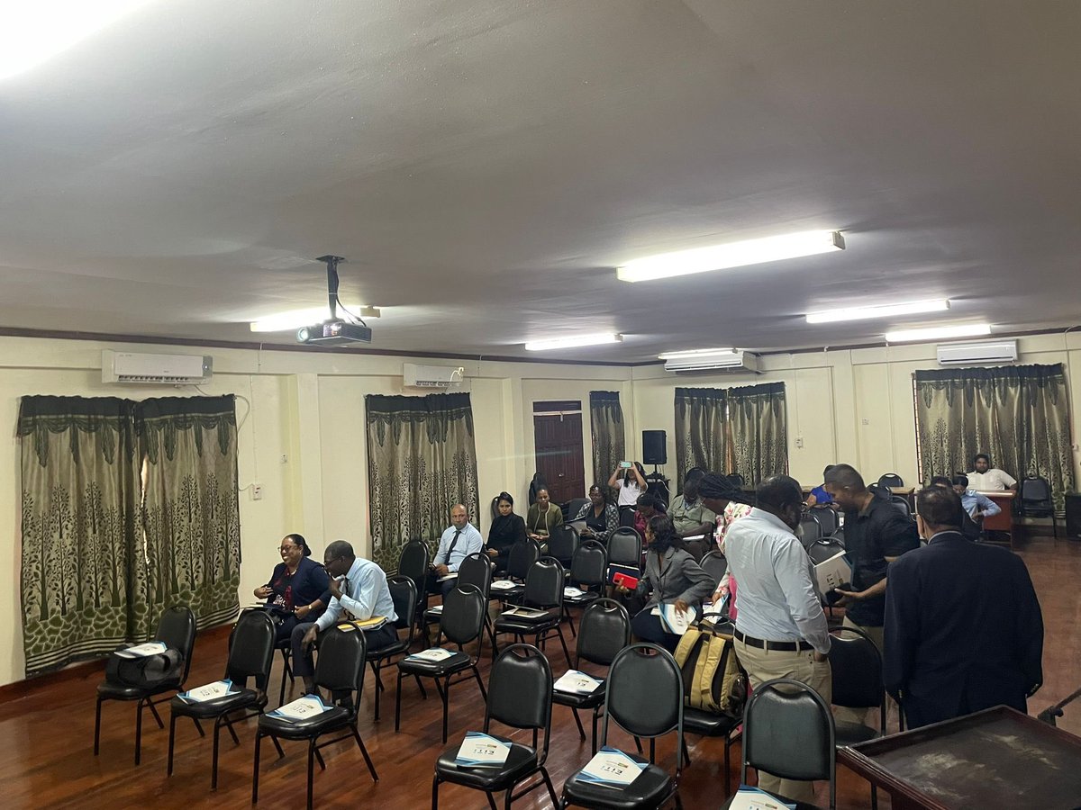 Diane Barker, @michaelbarron23 &amp; I were so warmly welcomed by Guyana  EITI (Extractive Industries Transparency Initiative) <a href="/EITIorg/">EITI International</a> to deliver a series of workshops on #beneficialownership this month. We met with civil society, business &amp; government agencies. #EITI #transparency