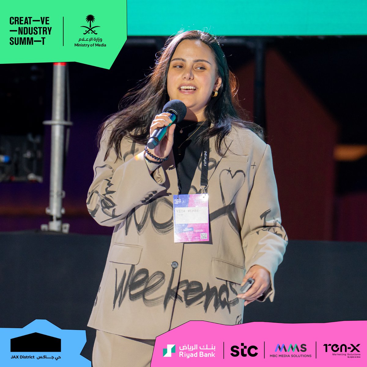 creativeindMENA's tweet image. 📸 جانب من أبرز اللحظات في جلسة "الإبداع يمكن أن يكون سهلاً!" على #قمة_الإبداع
✨🤩
📸 Highlights of the exciting panel ‘ Creativity Can Be Easy!’ at #CreativeSummit
👏