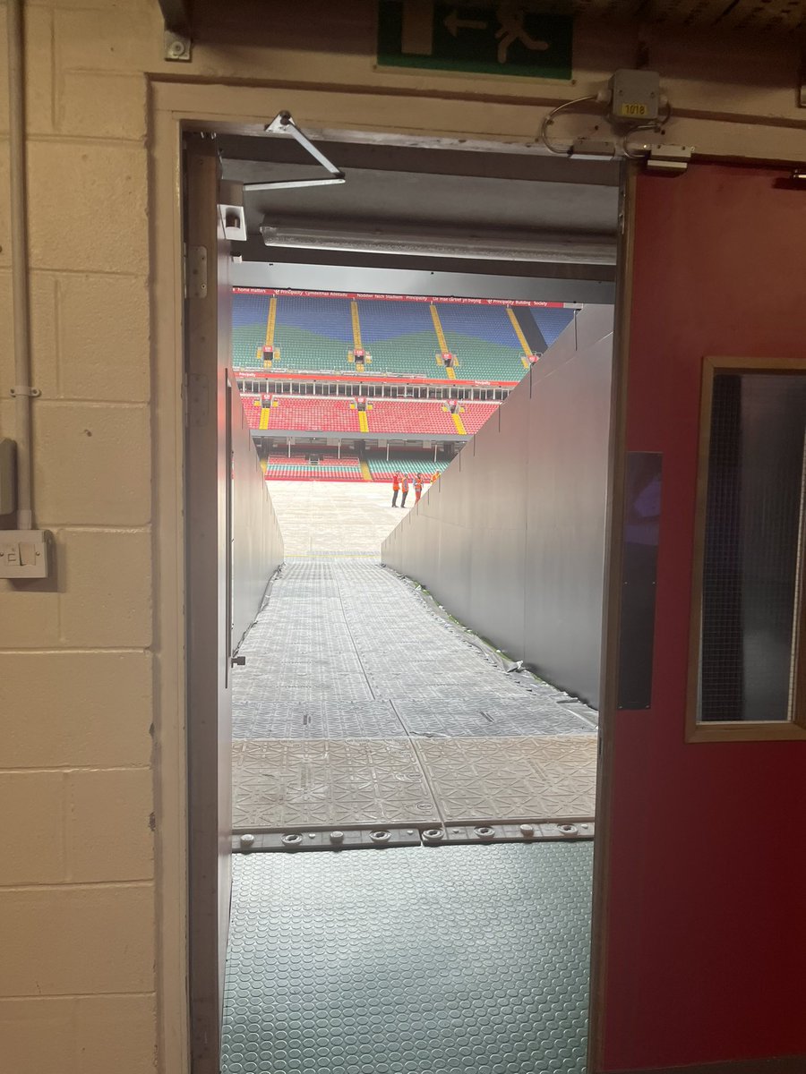 Mrs_Baston's tweet photo. A brilliant discussion around ALN &amp; our community needs with @AliAbdi_  @waynedcarter &amp; @mrsnprichard. A trip to the @principalitysta with y3, an inspirational talk by @jasonmohammad &amp; a meeting with @Run4Wales to plan our @SMTVCardiff running event with @CAVC. What a privilege. https://t.co/WmJoSgDYBj