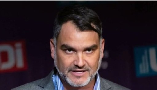 aguilo_sergio's tweet photo. PUEDE HABER ALGO MAS INMORAL
*Que rechazar toda solución para los pensionados?
*Que aprovechar políticamente el drama de una familia por la enfermedad de su hija?
*Que defender a un pedófilo que abusó de niñas pequeñas?
*Que defender a las ISAPRES porque financian sus campañas? https://t.co/fL82fqX09d