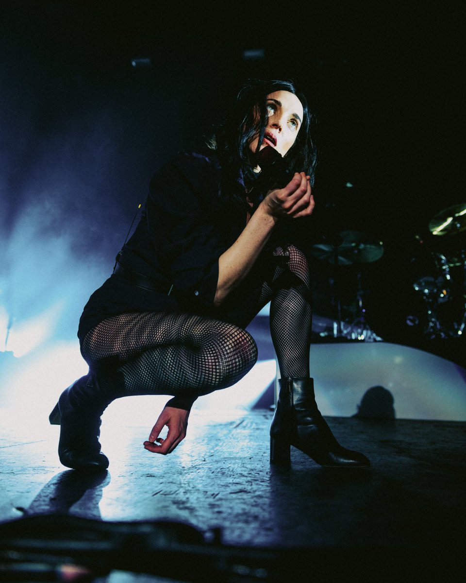 St. Vincent tweet media