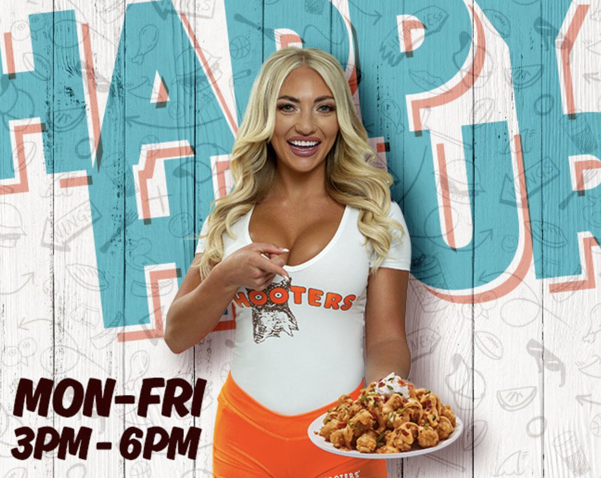 It’s 5 o’clock somewhere! Ask your Hooters Girl for the special’s!🍹 #Hooters #HappyHour