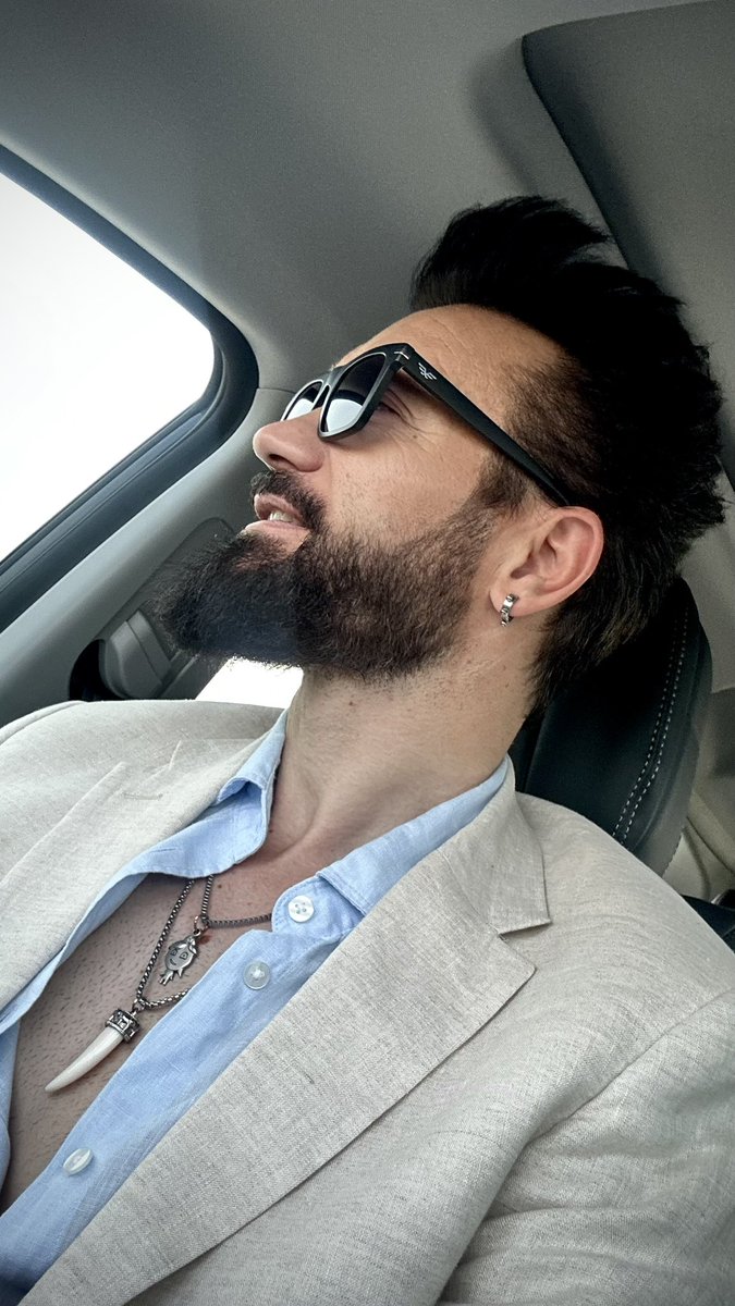 SYNKAYIKCI's tweet photo. KENDİMİ KAZANMAYI SEÇTİM…❣️
Yatırımı bundan böyle sadece kendi ruhuma ve bedenime yapacaktım…
Lakin zaman ne kadar hızlı geçmişti ve yatırım yapıp kazanç sağlayacağım bir ben kalmamıştı bende…🙄 https://t.co/Ao6CUDXtam