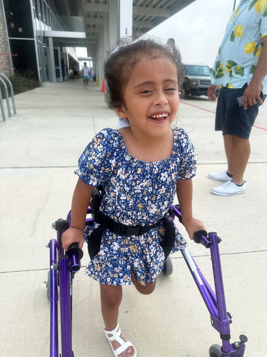 SMCISD_Rod's tweet photo. We’ve had the privilege to watch our students grow, crush goals, build confidence, and shape their personalities, so saying goodbye to such an amazing year is bittersweet! 🤍 We want to wish all of our Knights a wonderful summer ahead! ☀️🍉🕶️ https://t.co/cbayRVPHUj