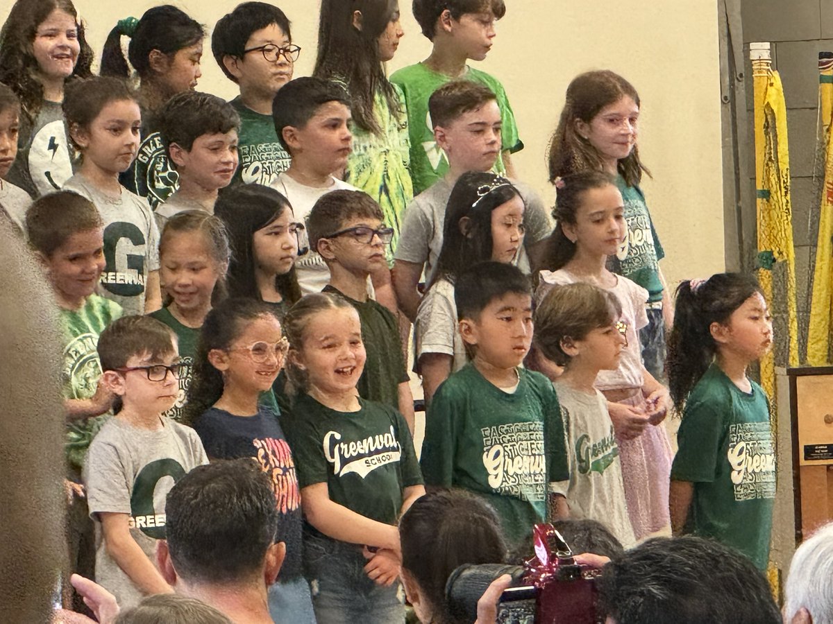 greenvale_ap's tweet photo. 2nd grade concert https://t.co/uI8mUnOuWA