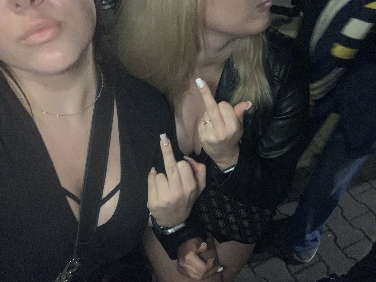 Razem z Królową Ewą jesteśmy na imprezie i czekamy na kody na drineczki jebane bankomaciki! 🤣

findom footfetish moneyslave paypig domme sissy dominatrix niewolnik dominacjafinansow