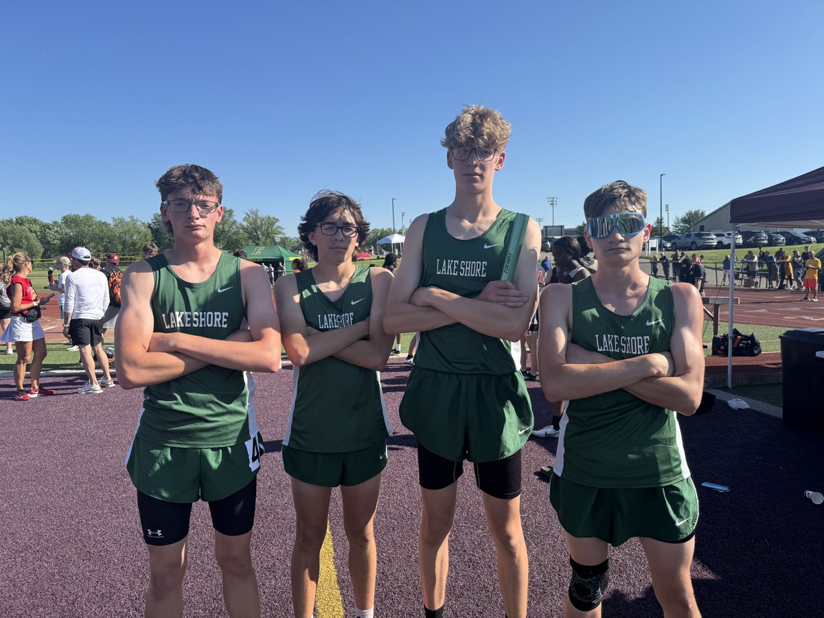 The boys 4x800 finished 2nd place in the Class A meet at Dunkirk. The team of Aiden Lyon, Kole Henry, Nick Guzzetta and Charles Dale continue to improve each week next stop sectionals ✔️ 🥈 

Great job boys!!