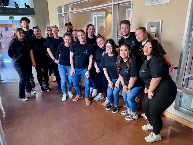 SaresRegisGroup's tweet photo. 17 Bay Area SRG employees spent 3 hours volunteering at Humane Society Silicon Valley.

@humanesocietysv #SRGCares #srgresidential #saresregisgroup #volunteering #bayarea #siliconvalley #humanesociety #SoarWithSRG https://t.co/6L7EatHGh2
