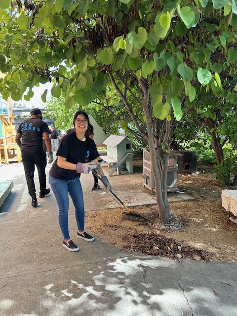 SaresRegisGroup's tweet photo. 17 Bay Area SRG employees spent 3 hours volunteering at Humane Society Silicon Valley.

@humanesocietysv #SRGCares #srgresidential #saresregisgroup #volunteering #bayarea #siliconvalley #humanesociety #SoarWithSRG https://t.co/6L7EatHGh2