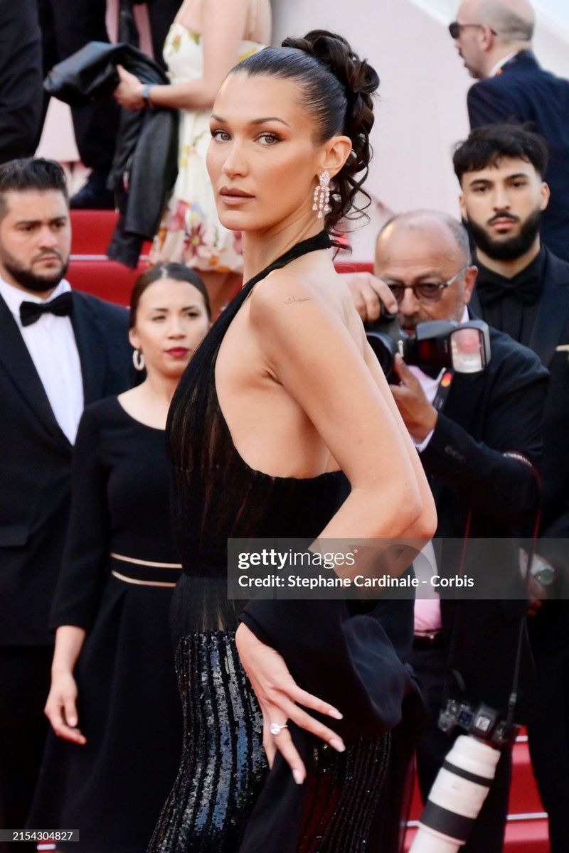 Hadid News tweet media