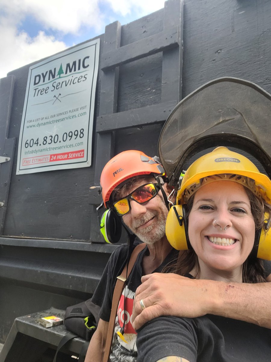 dynamictrees's tweet image. On site in Burnaby, BC. Husband &amp;amp; Wife team today! #familybusiness #treeservice #emergencytreework #Burnaby #Treefailure #pruning #treeremoval