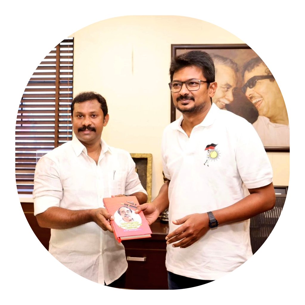 vinoth_pappu's tweet photo. 🏴🚩
எளிமையின் சிகரமே 
@Udhaystalin @GprMadurai https://t.co/Hkmgi934Cw