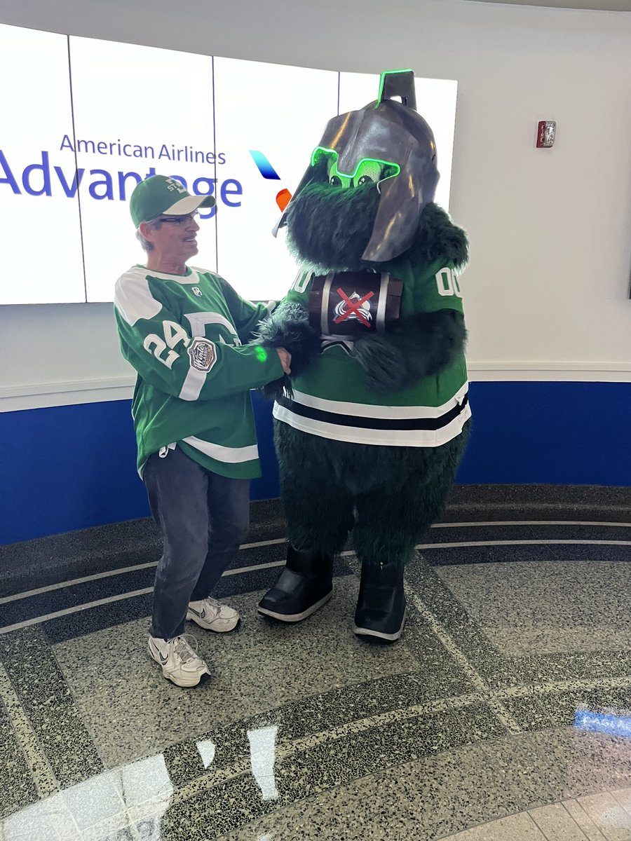 lclsportsluvver's tweet photo. I finally got a picture with #DarkVic! I wasn’t expecting what happened next. It made me feel so empowered! I saw binary code inside the helmet 😳 I can’t tell you what it said tho. I made the unbreakable vow. #TexasHockey #EDMvsDAL https://t.co/PdLrhiXupk