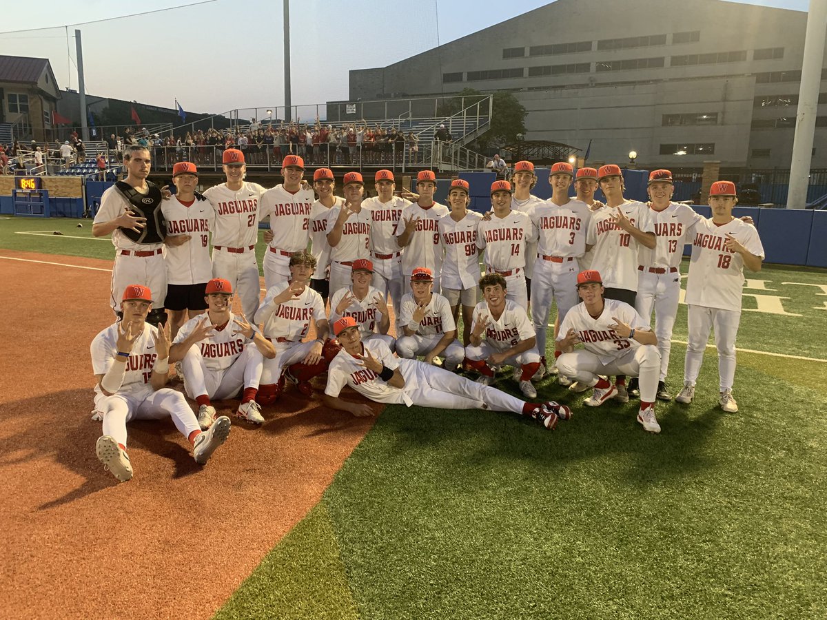 Jags win and advance! BVW 8, Maize 5. Ryan and Rigdon battled on the mound for us tonight. O’Keefe went 2/4,RBI; Lovich 1/4, 2RBI; Dew 2/2; Alvarez 1/4,RBI; Shelton 2/4; Andrews 2/3; Huffman RBI. The Jags advance to the semi’s and face SM East tomorrow at 1:15. Proud of you men!