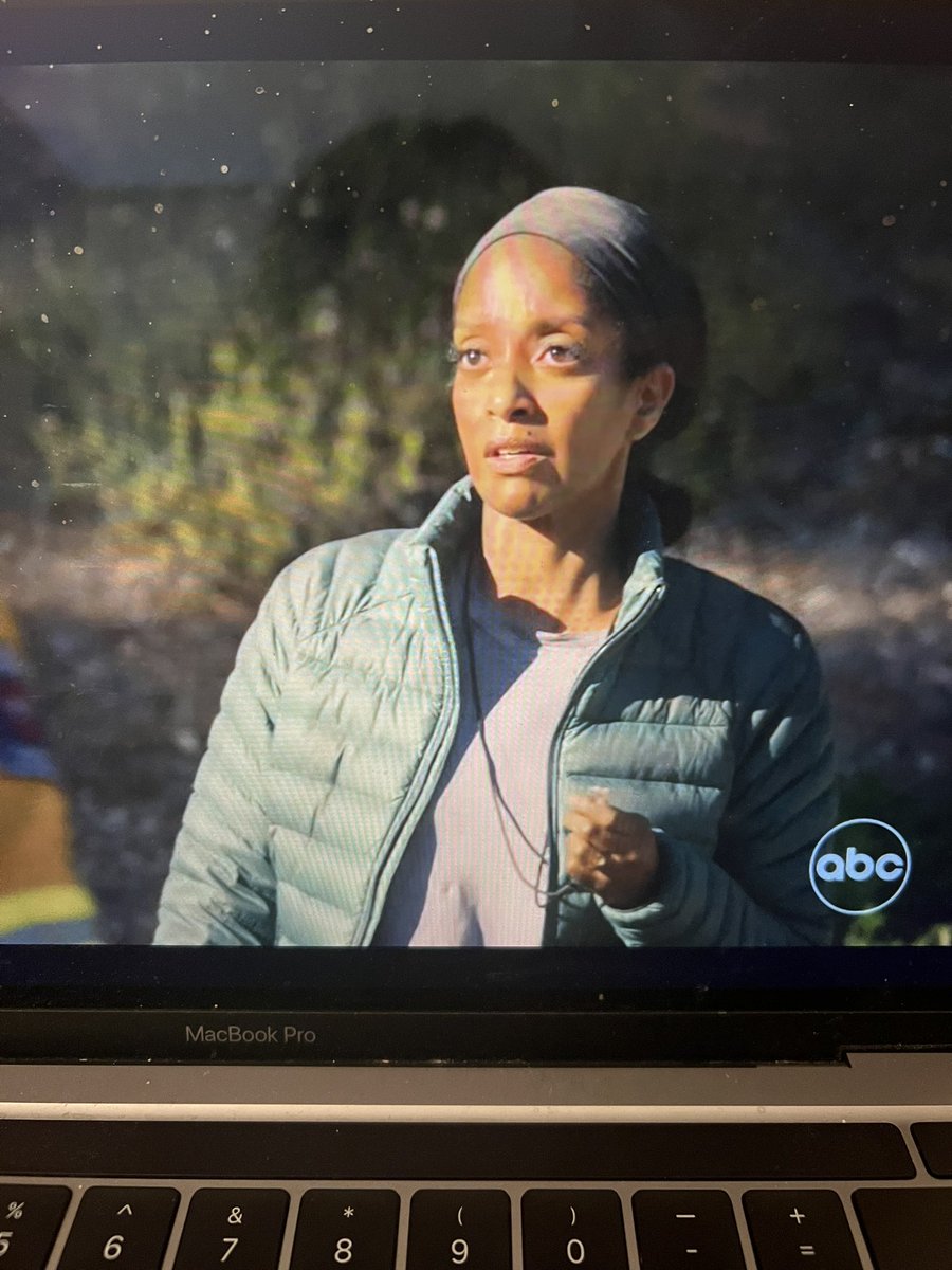 elena 🌸 trinity santos defender tweet media