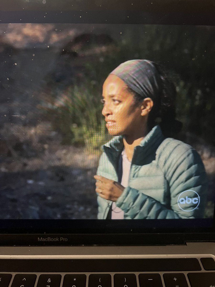 elena 🌸 trinity santos defender tweet media