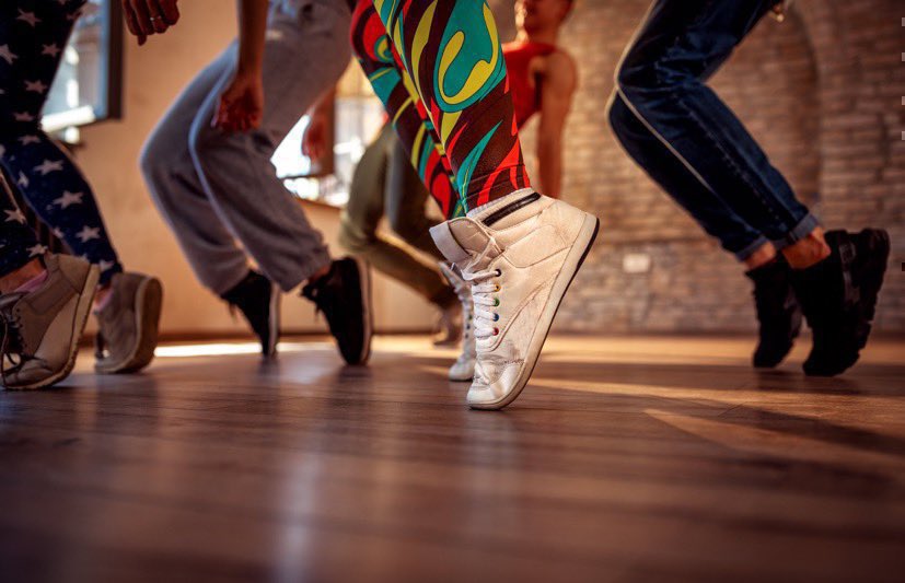 trendsfan2's tweet photo. Zumba Room- Zumba: the dance party that leaves you breathless and craving for more!
Designed by Sanjay Puri,Rustomjee Elita is a 15-storeyed gated community spread across 1.25 acres. 
#Juhu #Mumbai https://t.co/ODEDoJGhO1