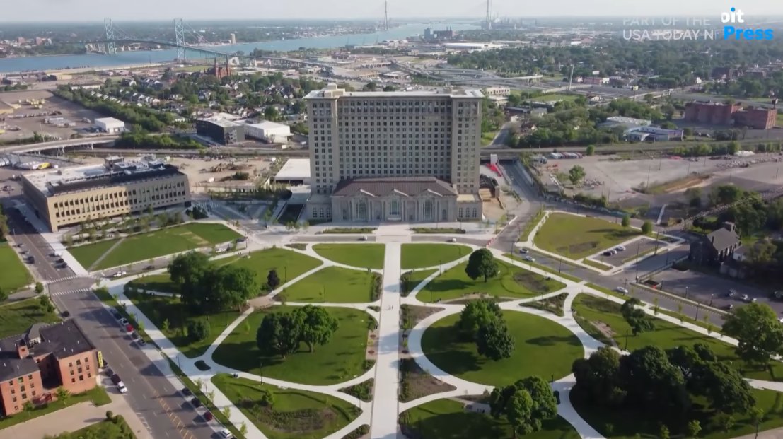ShowMeDetroit's tweet image. What a great view of the Michigan Central Station that will formally open on June 6!
The @freep video is at bit.ly/3WZL1KN
-------------------------------------
showmedetroittours.com
313-444-2120 Daily  |  8am - 7pm
info@showmedetroit.com