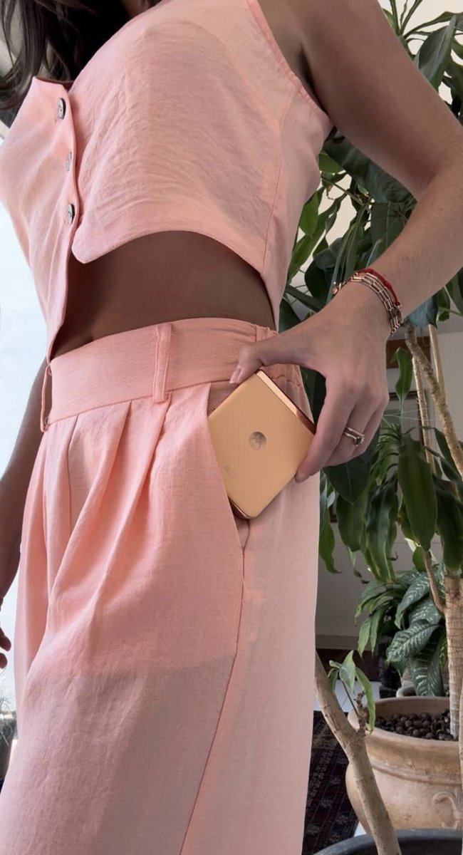 isabel burr tweet media