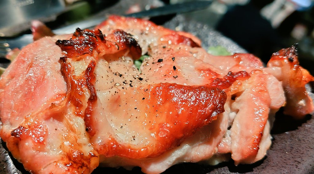 #晩ごはん🌃🍽5/23
皮付きポテト ｶﾞｰﾘｯｸﾊﾞﾀｰ&イカの塩辛添え
長芋のピクルス
オクラチーズ鉄板焼
鶏肉のグリル
ジンジャーエール