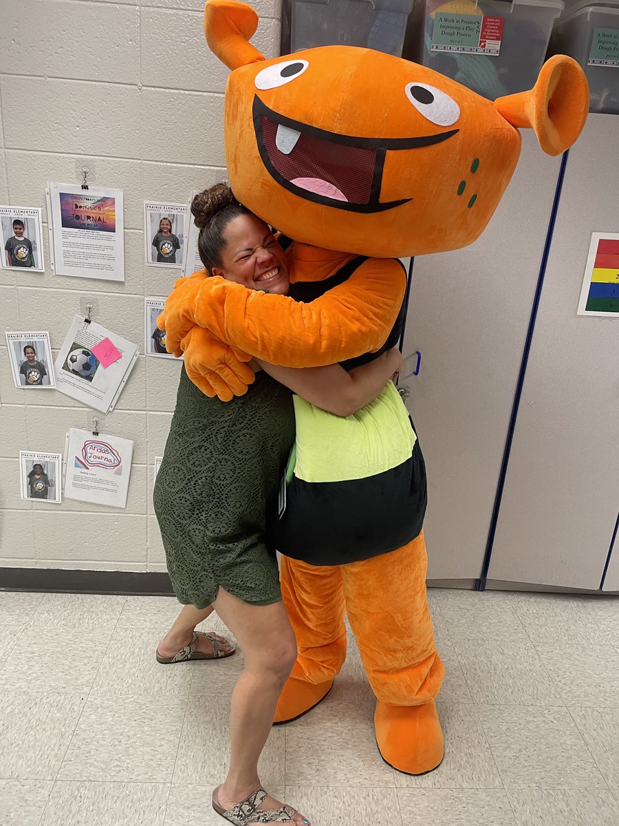 SantL142's tweet photo. Had a fantastic time tonight at Showcase of Learning🎉! The highlight? Seeing Plory make an appearance!! I think I was more excited than the kids!🤣 Pumas ❤️ Plory! #MathMascot #PumaPride
#Iready #PLORY #ShowcaseOfLearning https://t.co/3vedXtGJSt