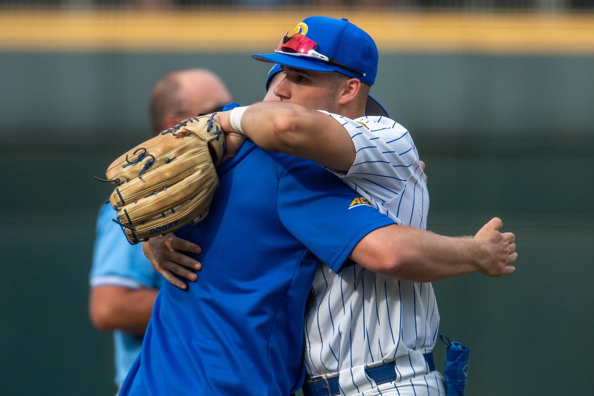 Pitt_BASE's tweet image. Thank you, 6. Thank you, 8. 

💛 @dompopa3 
💙 @CJFunk8 

#H2P