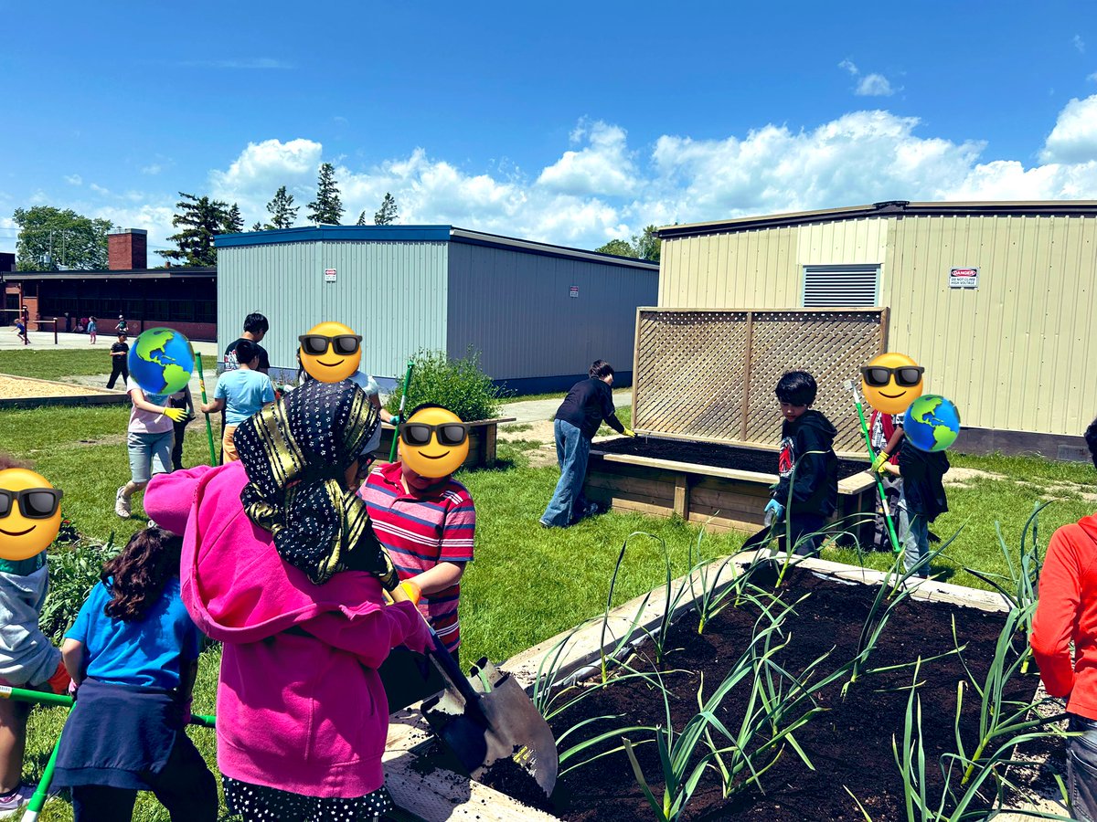 Rochelle Tkach 🌱 (@rochellesroots) on Twitter photo We had so many <a href="/JamesMordenDSBN/">James Morden Public School</a> kidos from all grades out helping to fill the top soil & mulch in our garden beds! These kids worked through their whole break to get the job done.💪Our JAM FAM Roots Garden is very lucky to have such passionate ECO stewards! <a href="/dsbn/">District School Board of Niagara</a> <a href="/EcoSchoolsCAN/">EcoSchools Canada</a> We had so many <a href="/JamesMordenDSBN/">James Morden Public School</a> kidos from all grades out helping to fill the top soil & mulch in our garden beds! These kids worked through their whole break to get the job done.💪Our JAM FAM Roots Garden is very lucky to have such passionate ECO stewards! <a href="/dsbn/">District School Board of Niagara</a> <a href="/EcoSchoolsCAN/">EcoSchools Canada</a>