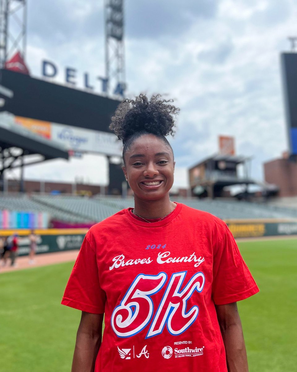Who's ready for a SHIRT REVEAL?! 🔥 All participants of the Braves Country 5K presented by Southwire will receive this shirt on race day, June 1, or a day earlier if you choose to go to early number pickup on Friday, May 31! Register at atlantatrackclub.org/2024-braves-co….