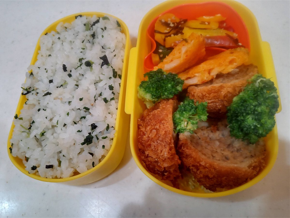 今日の息子弁当
余ったメンチカツ（出来合い）
#お弁当記録