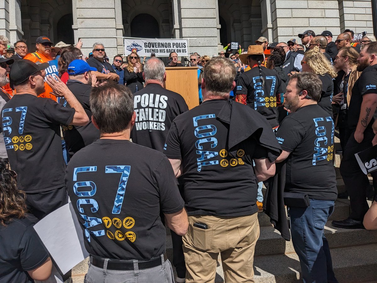 This rally is big, boisterous, and a diverse array of union members, community advocates & #coleg leaders, with one message: half billionaire @GovofCO turned his back on us with vetoes of three pro-worker bills.
#copolitics #1u #solidarity