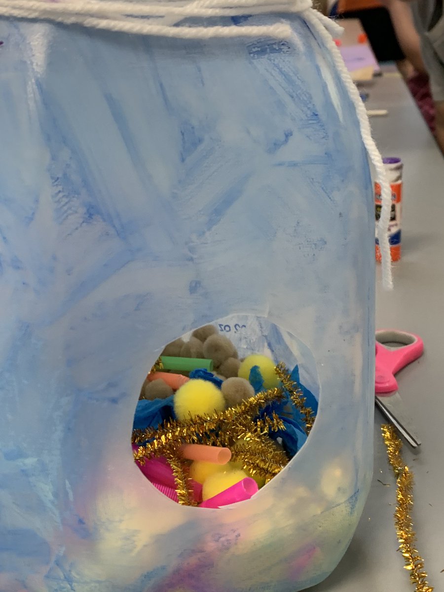 Can Kindergarteners do Project Based Learning? Yes! YES, they can! At one point we had three adults in the room and they didn’t need us at all! They were so engaged and proud of their work- and I learned so much about their topics! #HarrisHappenings