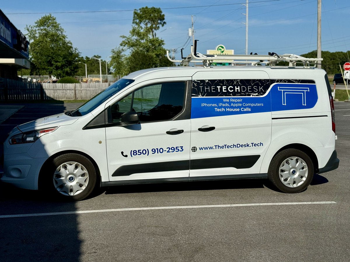 The_Tech_Desk_'s tweet image. 🚐 Meet the new addition to The Tech Desk Family! Thanks Vinyl Bros 

#TechDesk  #AppleRepairs #TechHouseCalls #NewVan