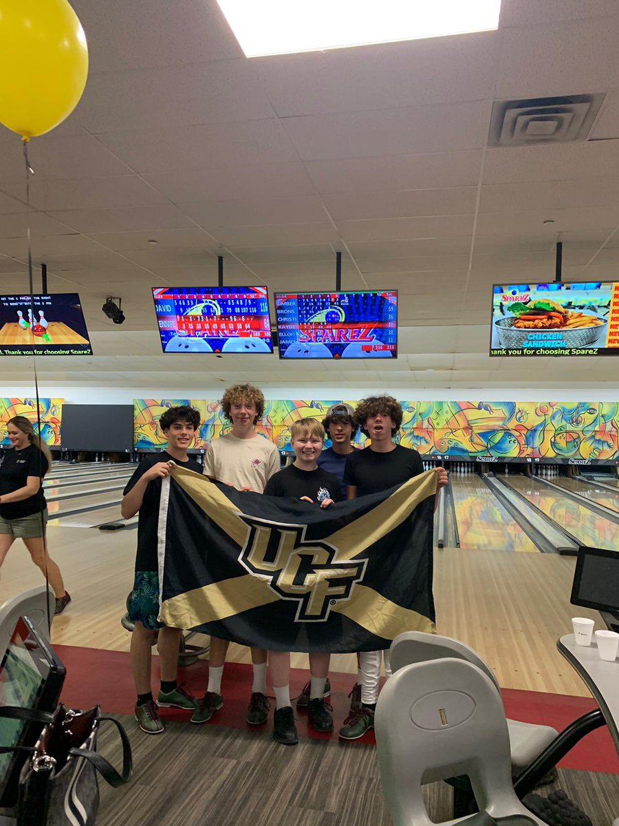 BrowardUCF's tweet photo. Huge THANK YOU to everyone who joined us for our annual bowling Knights fundraiser. Your attendance and contributions help us continue to fund our Broward Knights scholarship. We hope you enjoyed the event. We look forward to seeing everyone this fall for our Watch Parties 🎉🖤 https://t.co/Bfkvs5OVx1