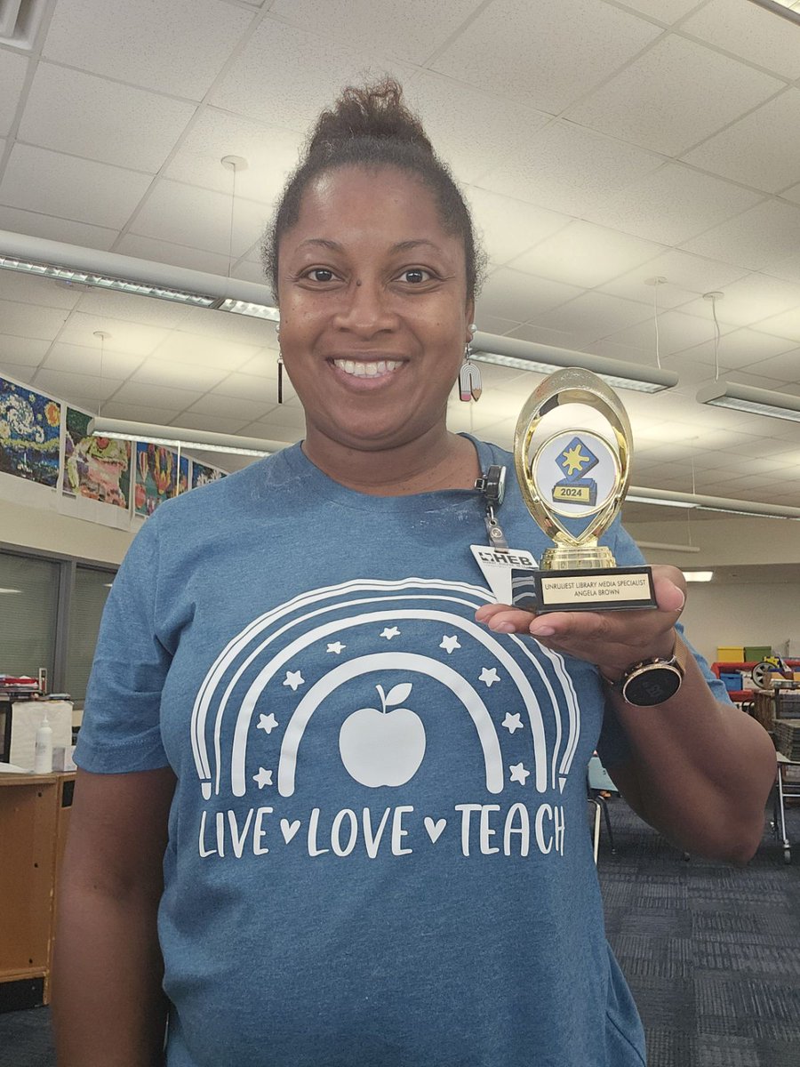 ABrown_HEBSEE's tweet photo. @unruly_studios @hebisd @ISD742 Thank you @unruly_studios @UnrulyAlexa @SouthEulessHEB gets excited about your #splats #unrulycontests #hebisdlibraries #lovemycareer https://t.co/DTChN1AF4a