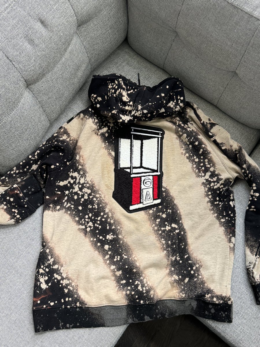 JustGhost.x tweet media