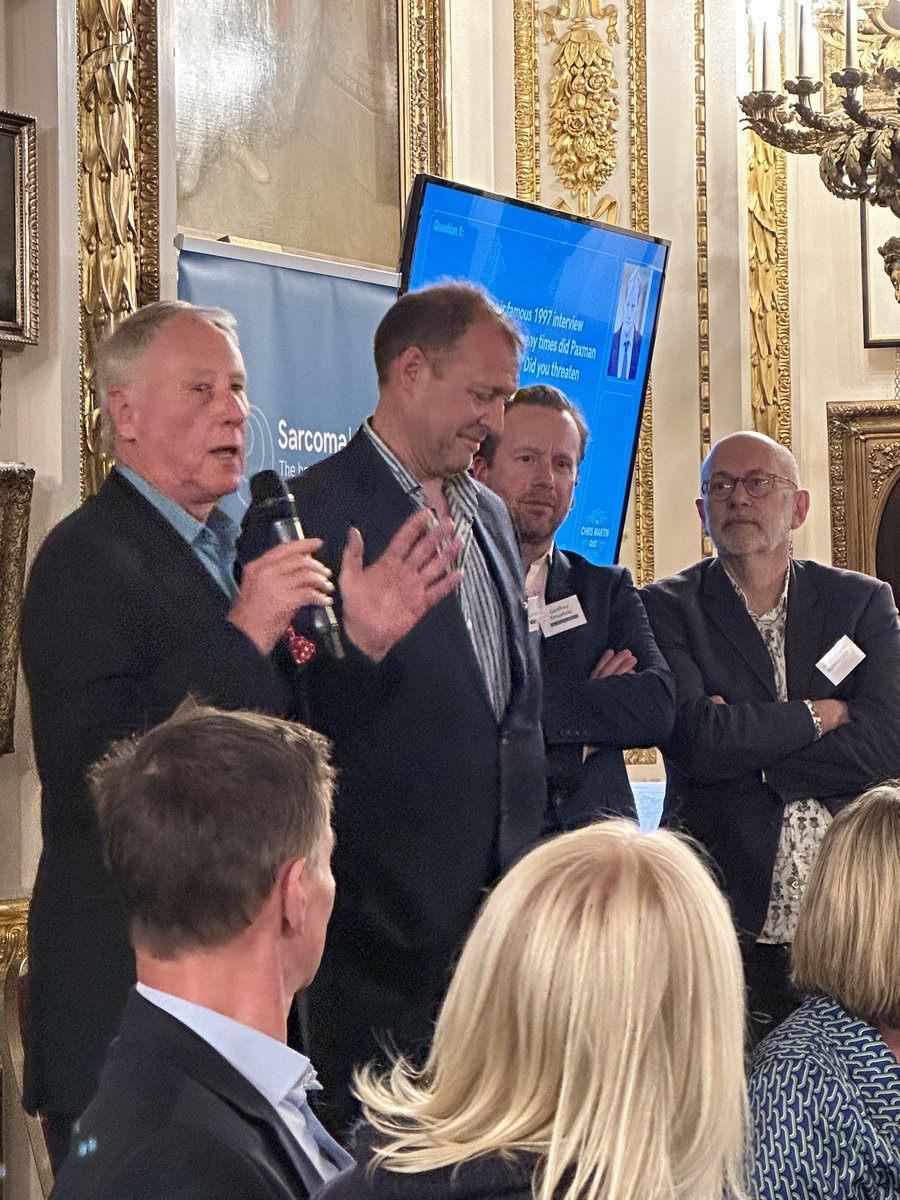 Brilliant speeches by @zoeconway1 @Jeremy_Hunt @michaelgove and compere @edballs for @Sarcoma_UK Chris Martin quiz at Lancaster House this eve. Also great to see these legends: