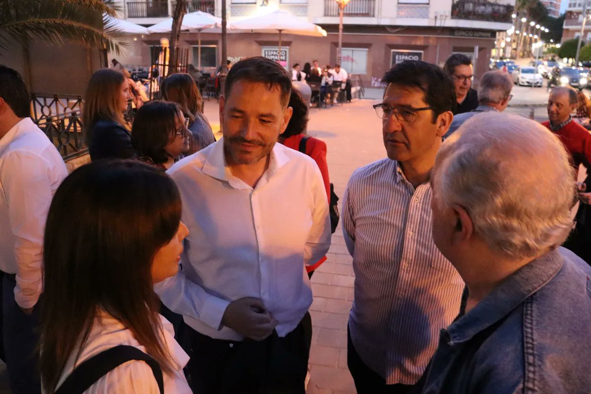 Es el momento de votar por más Europa 🇪🇺❤️ 🗳. La Europa que queremos es una Europa libre, solidaria, sostenible, cohesionada y que apueste por el progreso colectivo, el bienestar y la igualdad. ¡Comenzamos la campaña con los compañeros y compañeras en Ciudad Real🌹✊️!