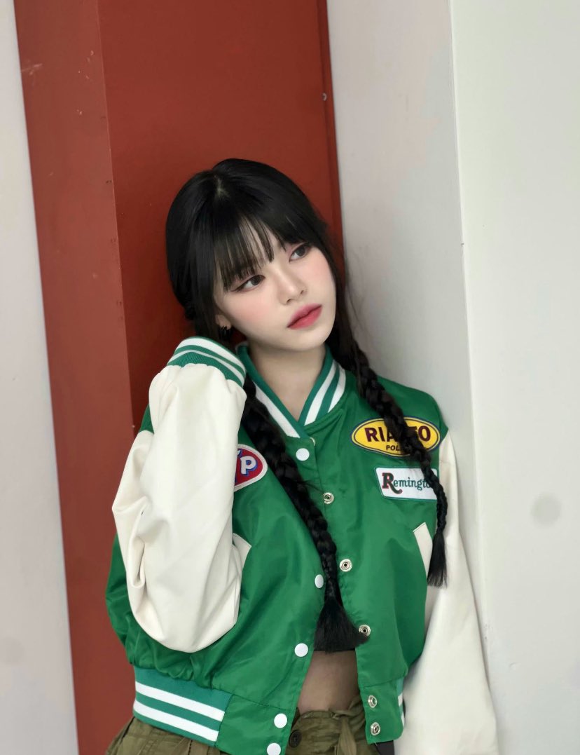 LimYenaBr's tweet photo. 📸 | Atualização da #SENA via Weibo.

#에이디야 #ADYA #세나 https://t.co/WgFrB9HTYp