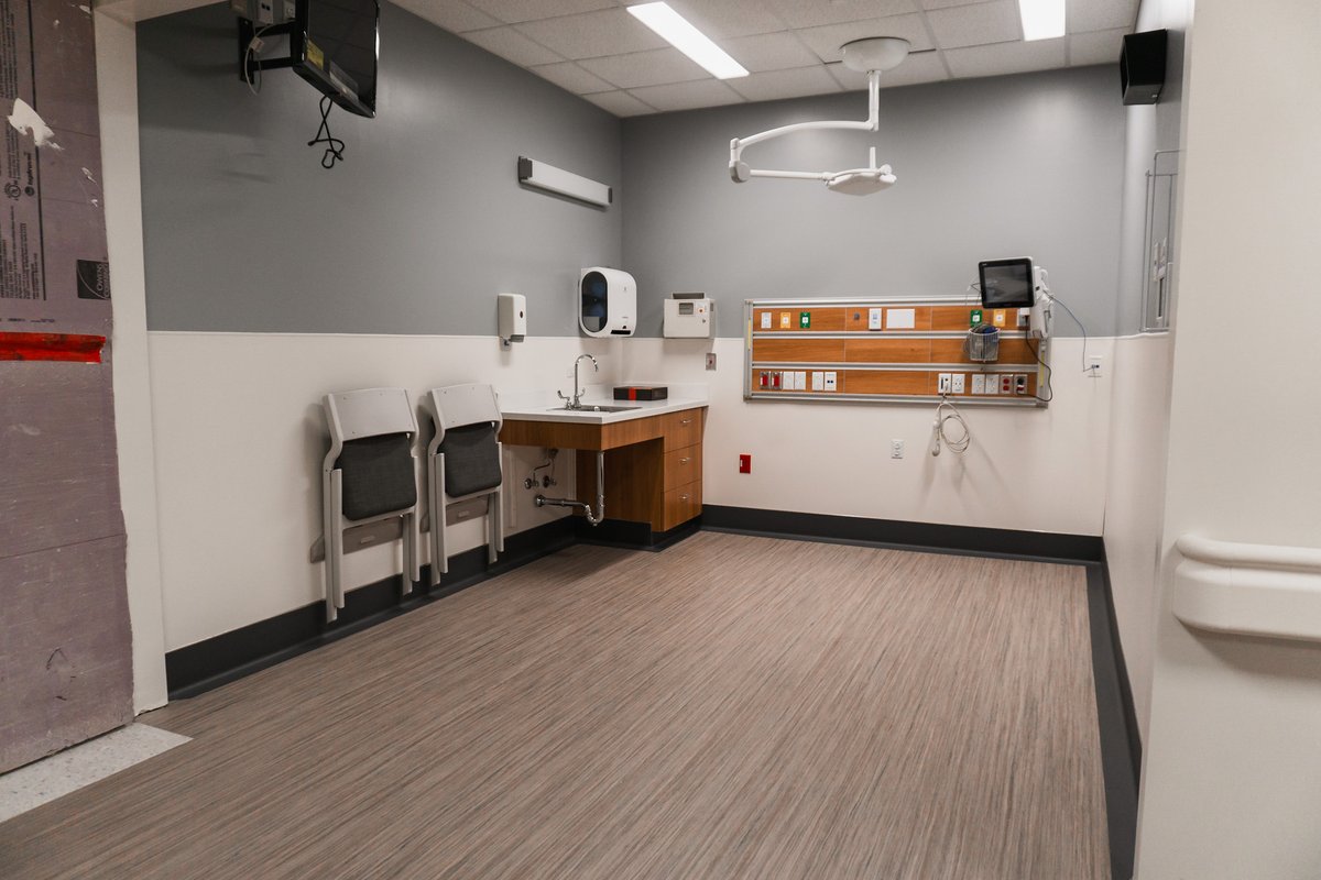 IvinsonHospital's tweet photo. Exciting news! As part of our commitment to improved patient care, we're unveiling a new entrance to Ivinson's Emergency Dept. It's not just an entrance, it's a new chapter to our journey in enhancing our facilities. Read more here: https://t.co/daFGc20TzY #healthelevated π π₯ https://t.co/P1SWwsv8ja